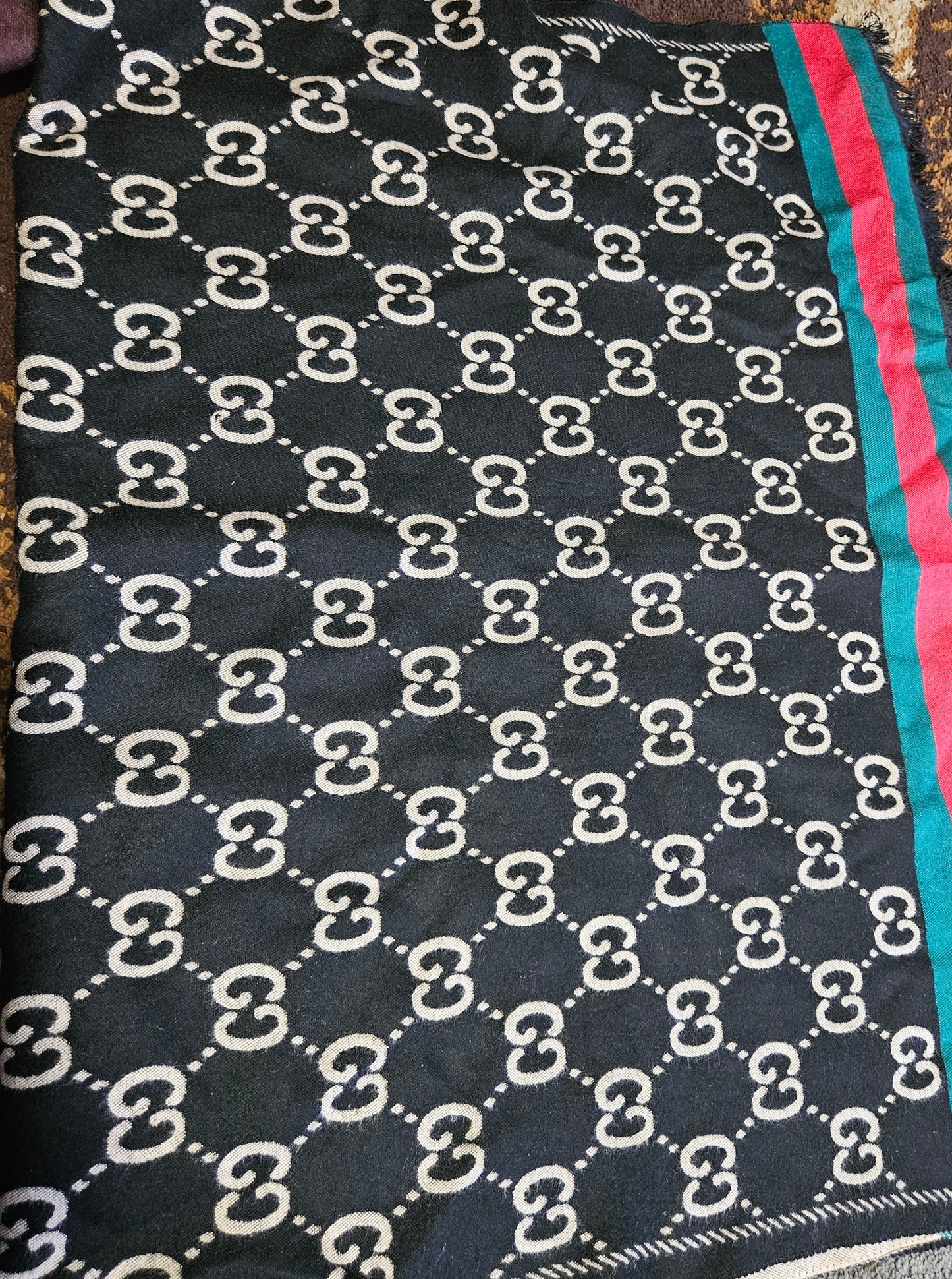 Staller scarf
