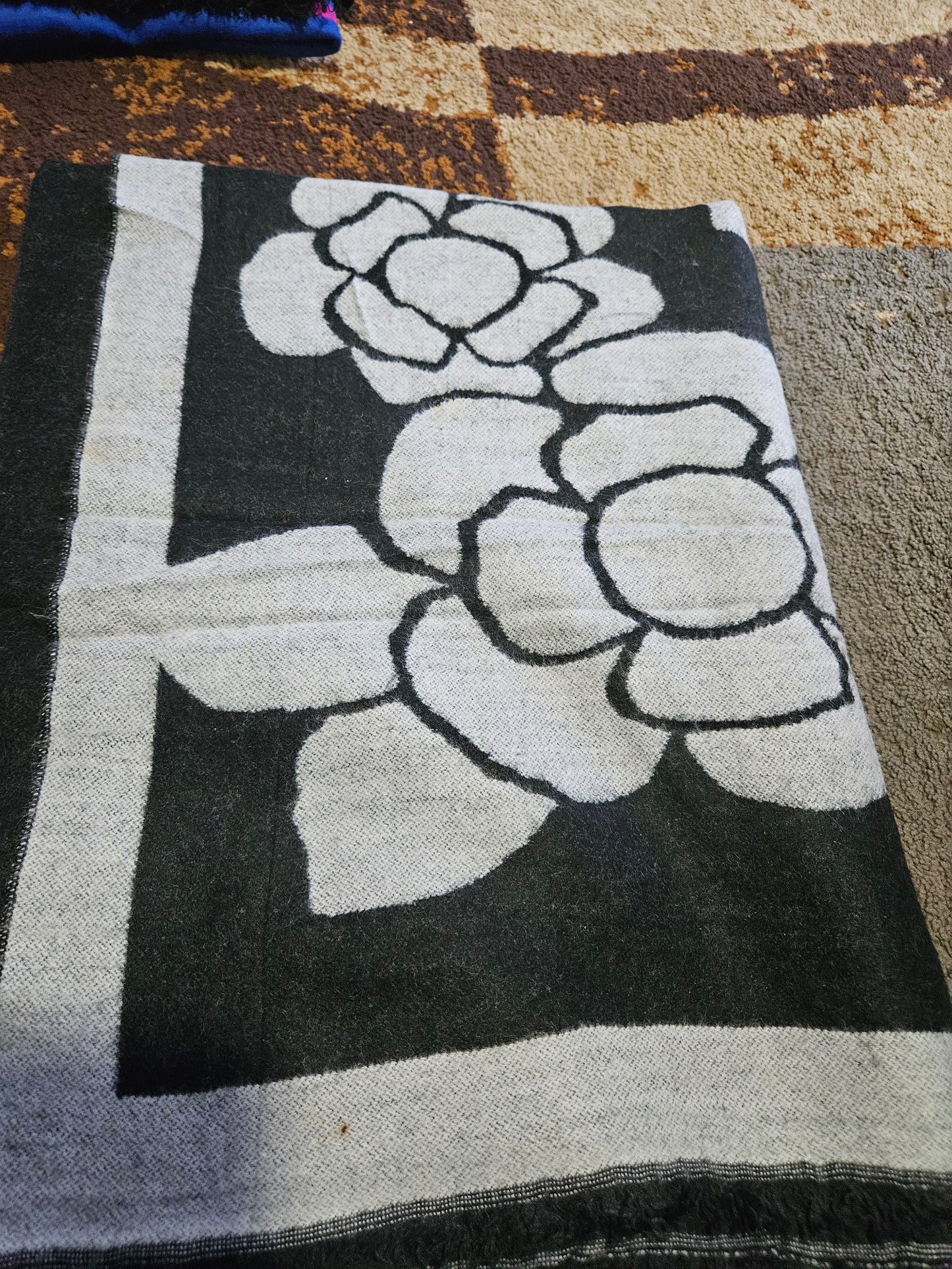 Staller scarf