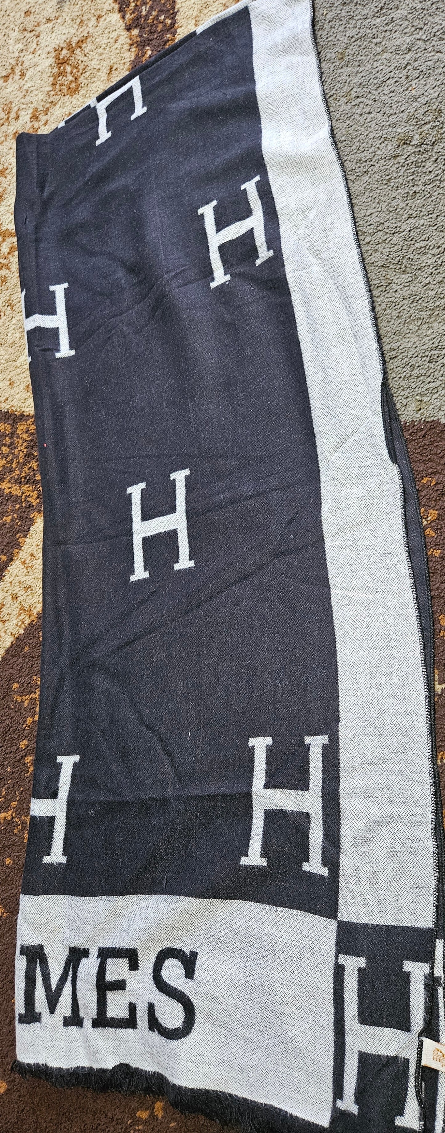 Staller scarf